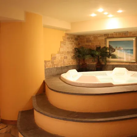 Le Rocher Hotel 4*