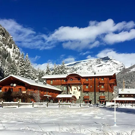 Le Rocher Hotel Champoluc
