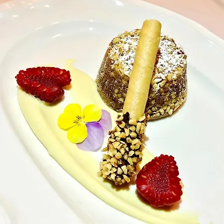 Le Rocher