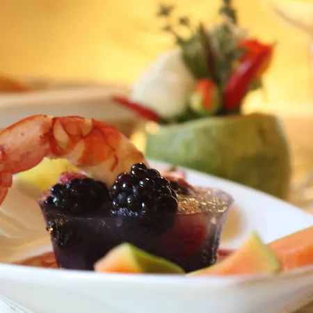 Le Rocher ホテル シャンポルク