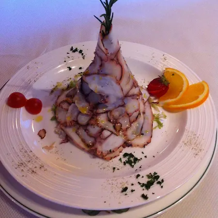 Le Rocher ホテル シャンポルク