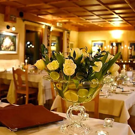 Le Rocher Hotel