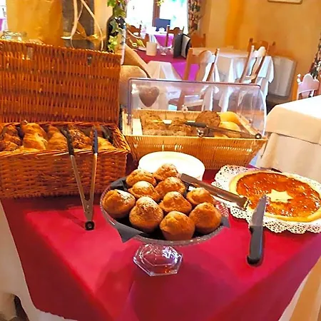 Le Rocher Hotel
